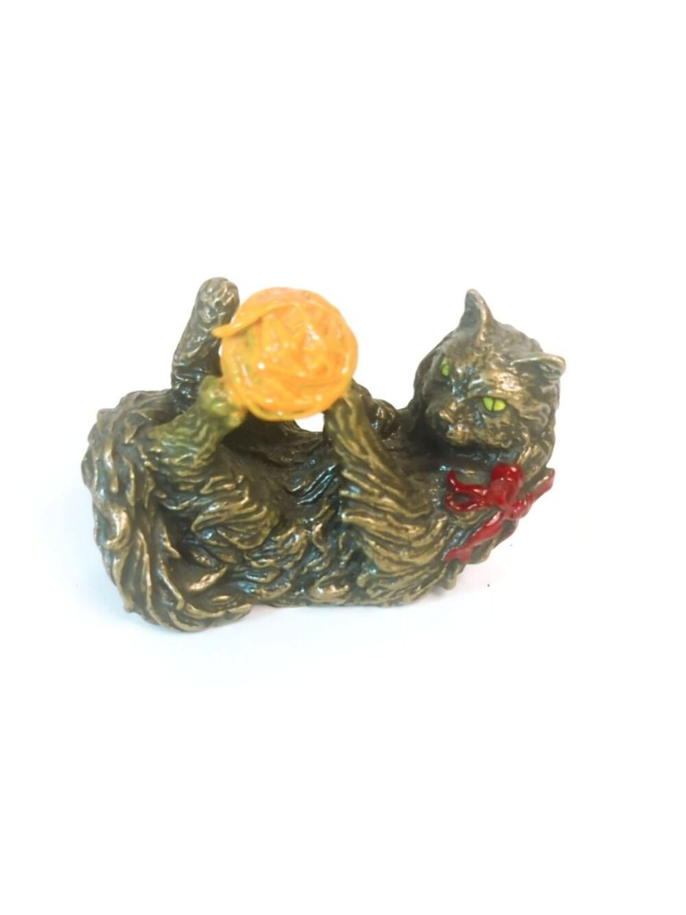 Franklin Mint Curio Cabinet Cat Vienna Bronze Figurine Playing With Yarn